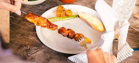 Das perfekte Hähnchen grillen: Hier sind 5 saftige Tipps