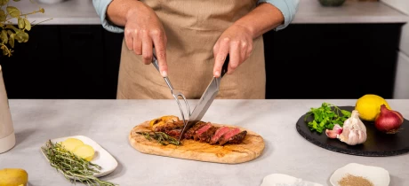 Interview: Nach Monaten oder Jahren vegetarisch oder vegan, möchten sie nicht mehr auf Fleisch verzichten