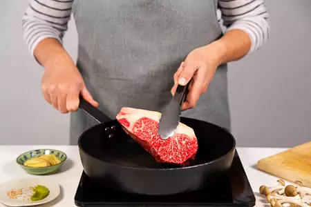 Jetzt wird's heiß! Stell deine Bratpfanne auf hohe
