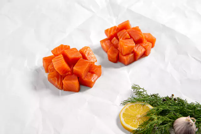 Geräucherte Wildlachswürfel