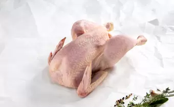 Ganzes Huhn