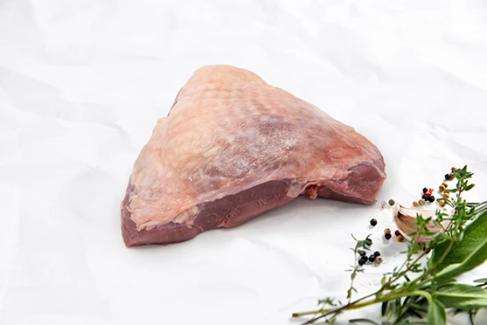 Bio Oberkeule mit Knochen
