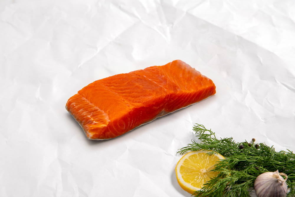 Bestelle den schmackhaftesten Sockeye-Wildlachs aus nachhaltigem Fang ...