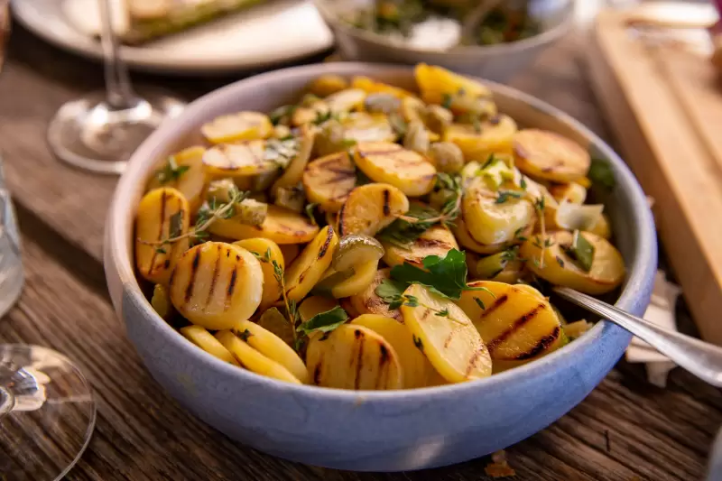 Kartoffelsalat mit Kräuterdressing