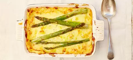Tarte mit Kabeljau und grünem Spargel