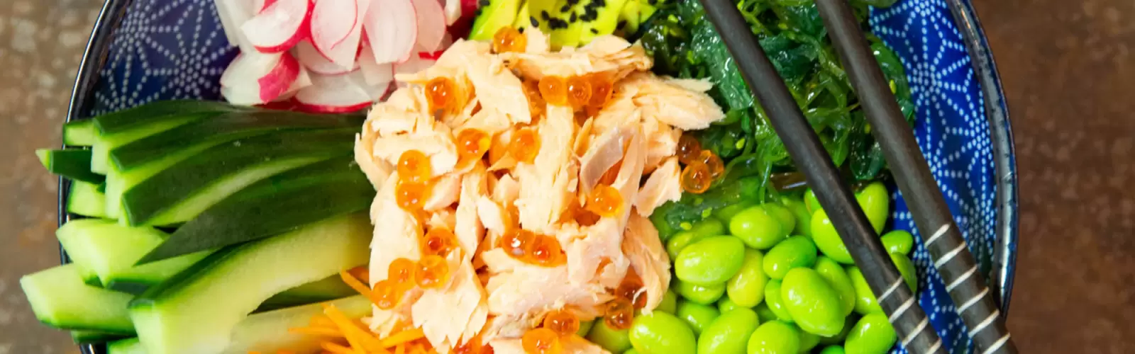 Rezept für Poké Bowl mit Wildlachs & Edamame | Kaufnekuh Rezept | Kaufnekuh Rezept für Poké Bowl mit Wildlachs & Edamame | Kaufnekuh Rezept | Kaufnekuh