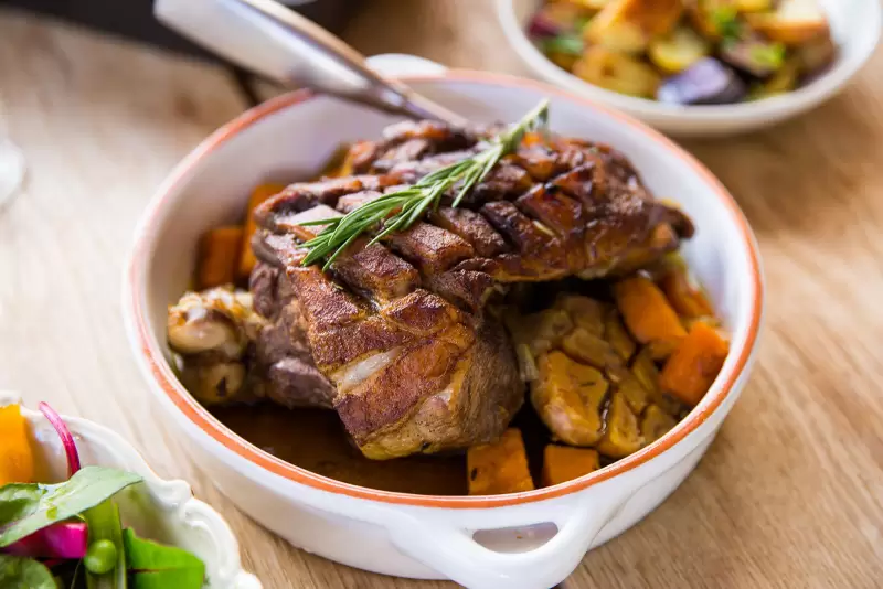 Lammkeule & Lammschulterbraten