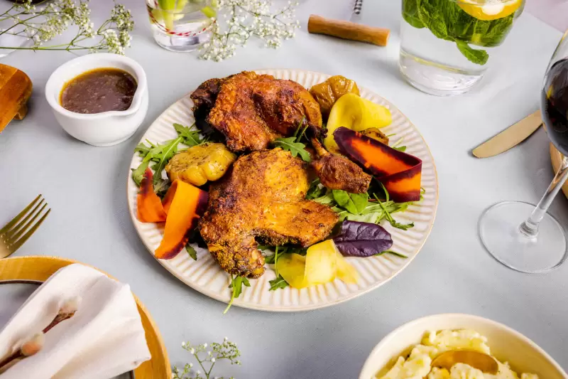 Knusprig gebratene Entenkeulen