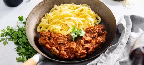 Rindereintopf mit Tagliatelle