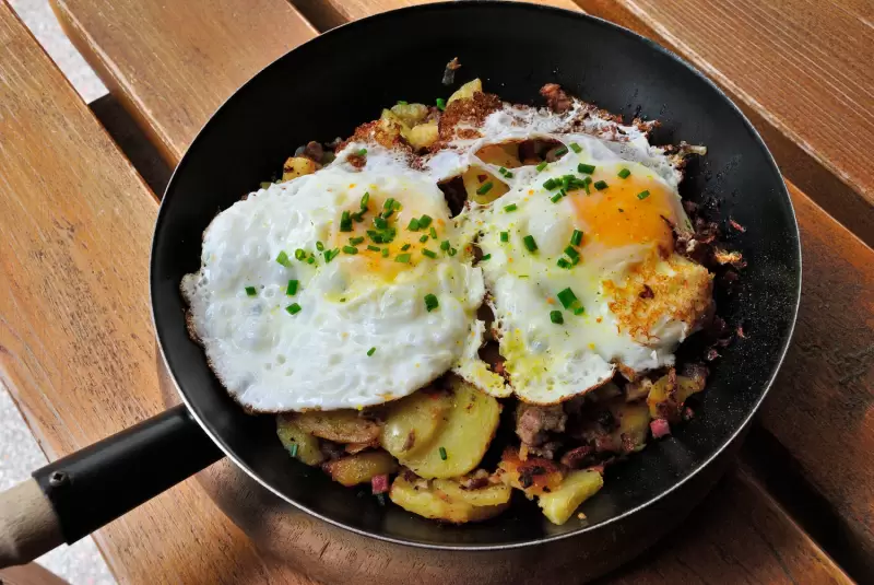 Tiroler Jause mit Wurst und Speck